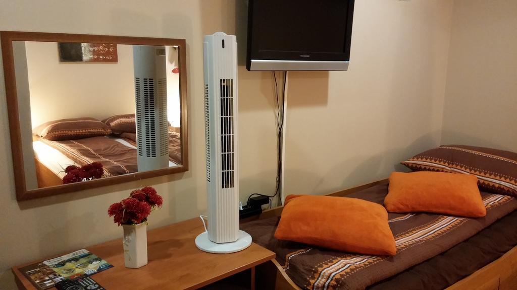 B&B Bazeni SJJ Habitación foto